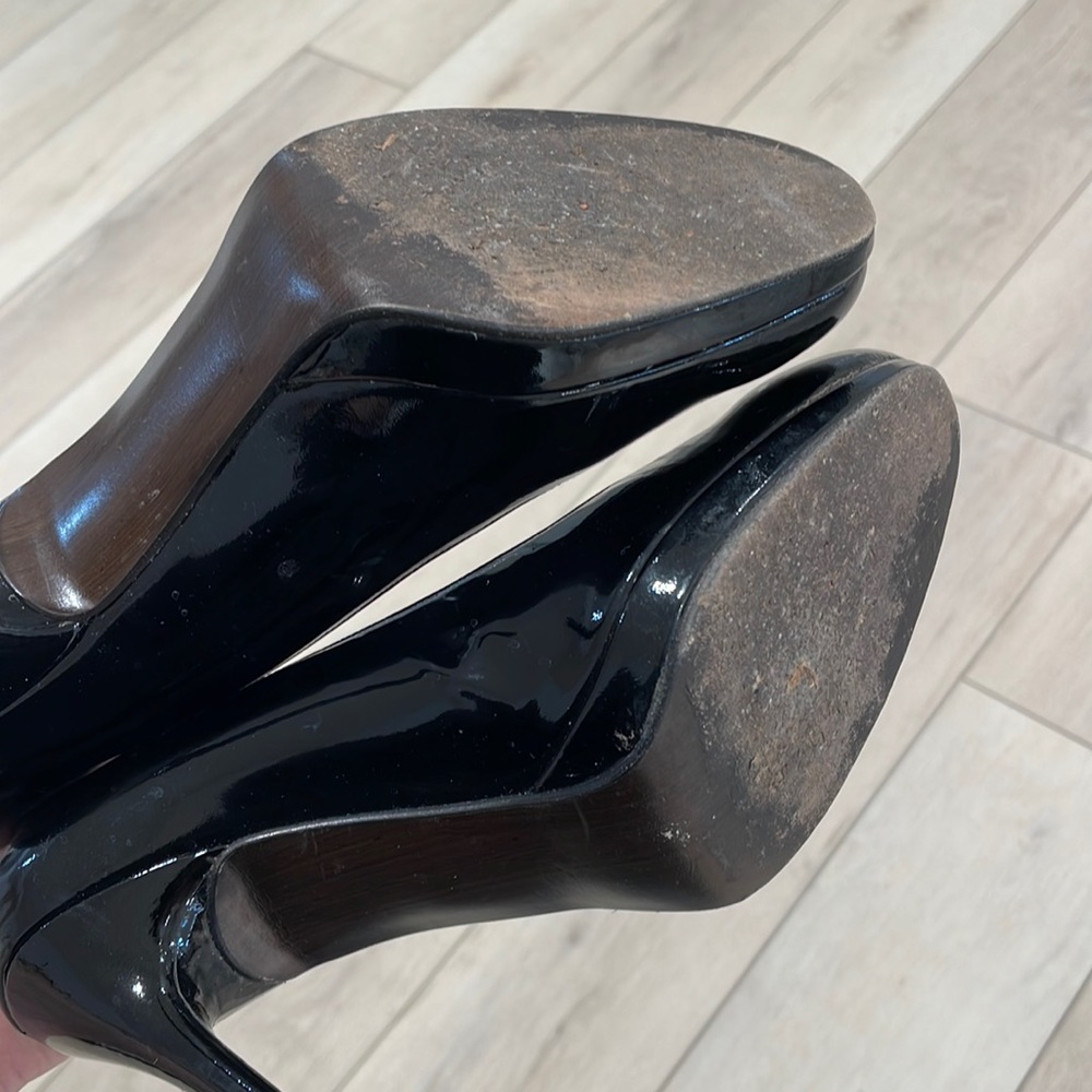 Stuart Weitzman heels - Picture 4 of 4